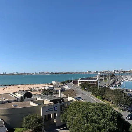 Vue Et Parking *