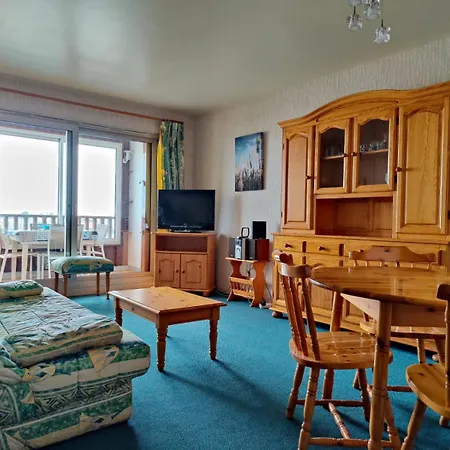 Vue Et Parking 拉罗歇尔