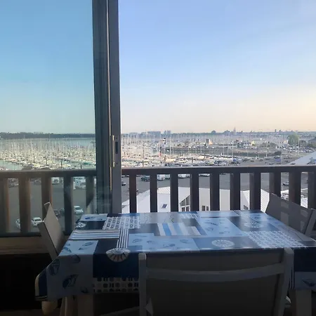 Vue Et Parking Apartman La Rochelle